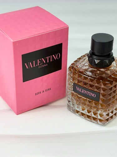Valentino Donna Born In Roma